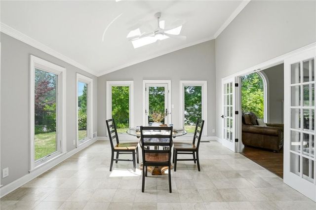 1085 Brooksglen Drive, Roswell, GA 30075