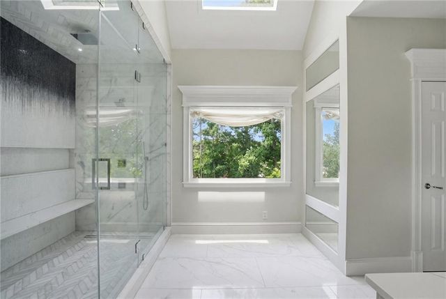 1085 Brooksglen Drive, Roswell, GA 30075