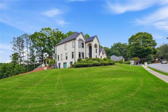 1085 Brooksglen Drive, Roswell, GA 30075