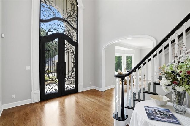 1085 Brooksglen Drive, Roswell, GA 30075