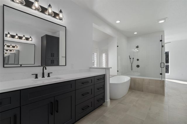 401 Roy Creek LN, Dripping Springs, TX 78620