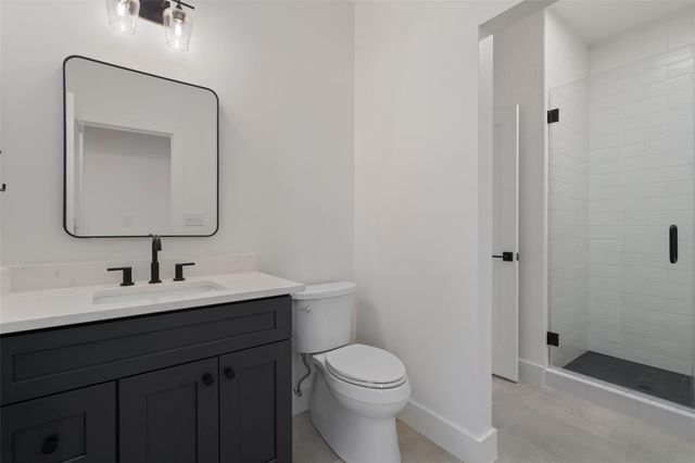 401 Roy Creek LN, Dripping Springs, TX 78620