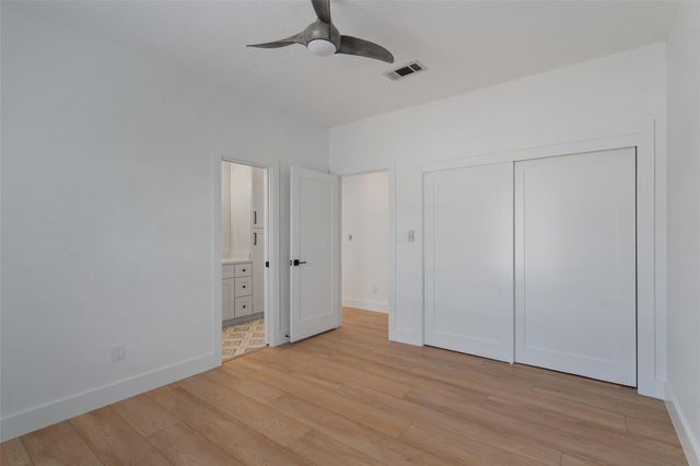 401 Roy Creek LN, Dripping Springs, TX 78620