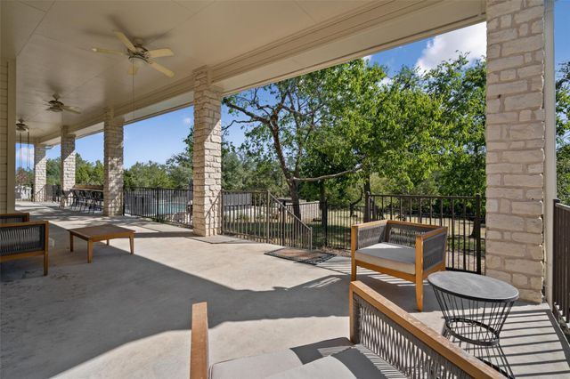 401 Roy Creek LN, Dripping Springs, TX 78620