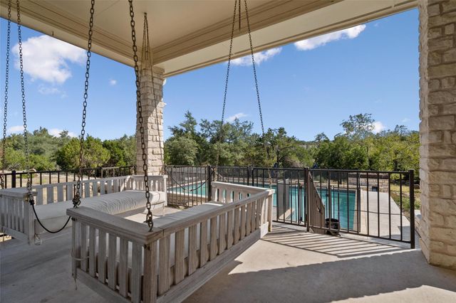 401 Roy Creek LN, Dripping Springs, TX 78620