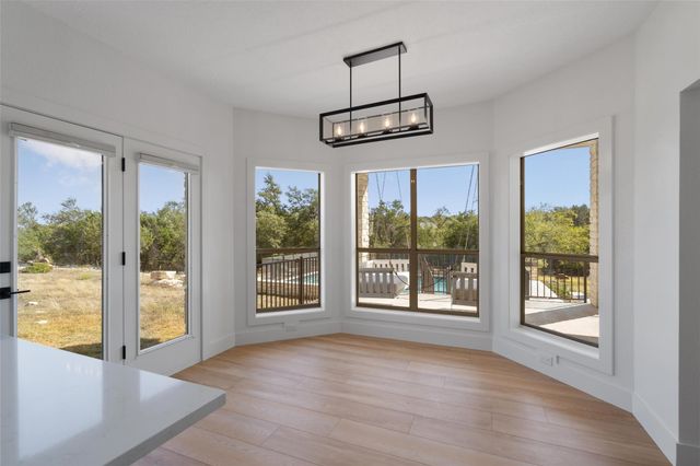 401 Roy Creek LN, Dripping Springs, TX 78620
