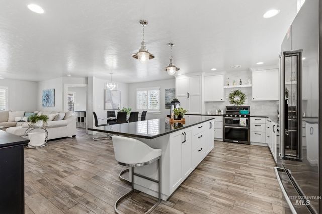 9888 W Campville, Boise, ID 83709