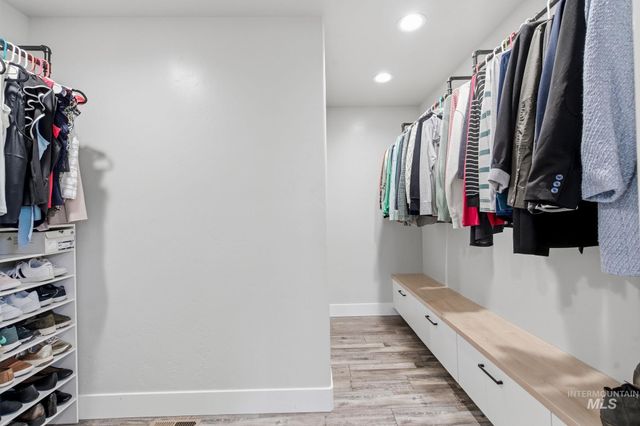 9888 W Campville, Boise, ID 83709