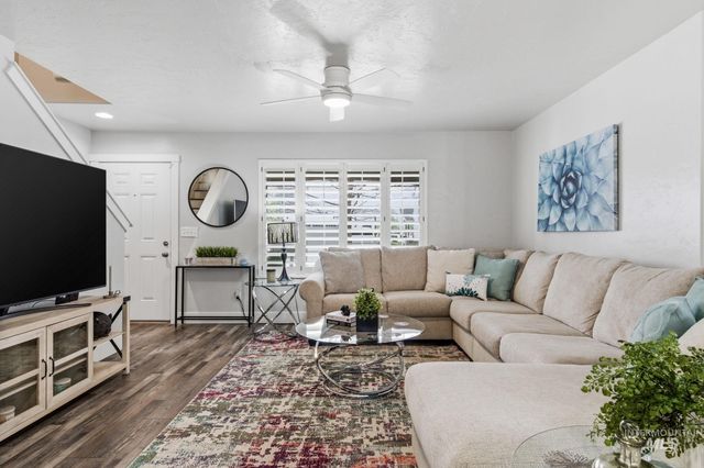 9888 W Campville, Boise, ID 83709