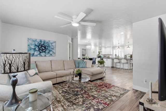 9888 W Campville, Boise, ID 83709