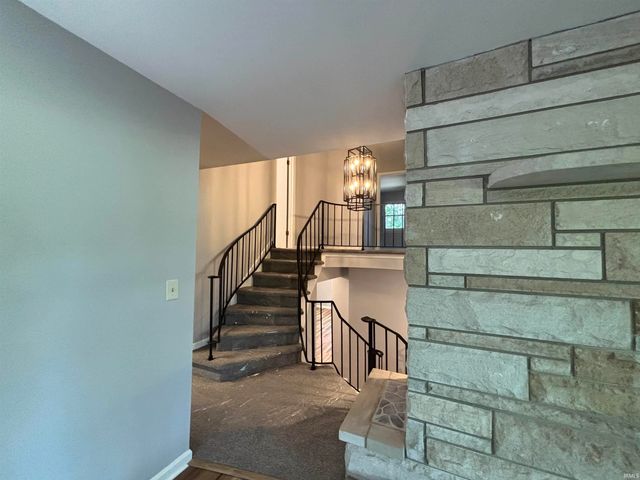2429 Koring Road, Evansville, IN 47720