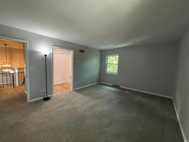 2429 Koring Road, Evansville, IN 47720