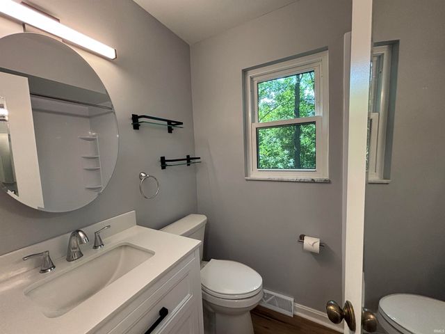 2429 Koring Road, Evansville, IN 47720