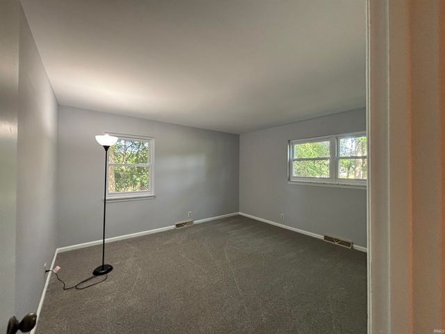 2429 Koring Road, Evansville, IN 47720
