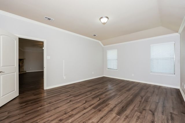 207 Rawhide Street, Waxahachie, TX 75165