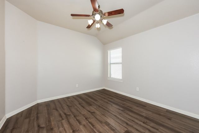 207 Rawhide Street, Waxahachie, TX 75165