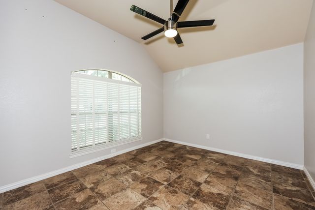 207 Rawhide Street, Waxahachie, TX 75165