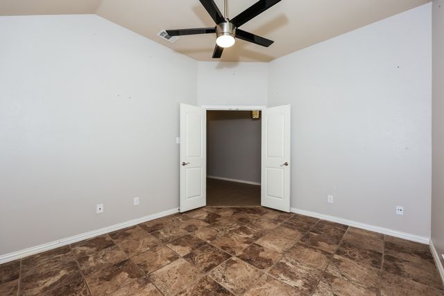 207 Rawhide Street, Waxahachie, TX 75165
