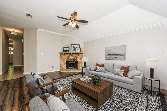 207 Rawhide Street, Waxahachie, TX 75165