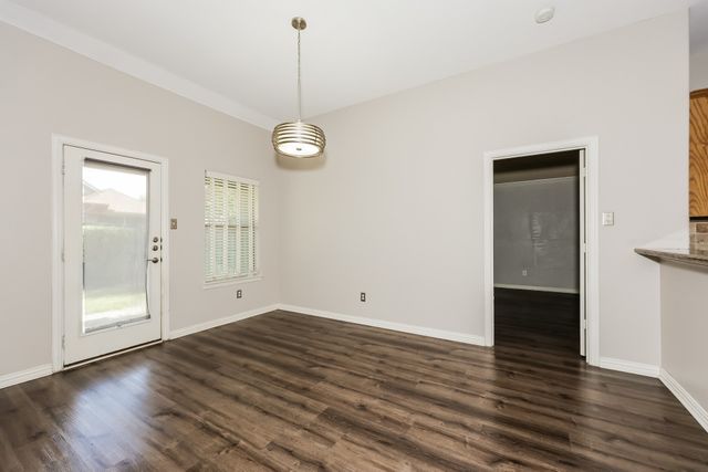 207 Rawhide Street, Waxahachie, TX 75165