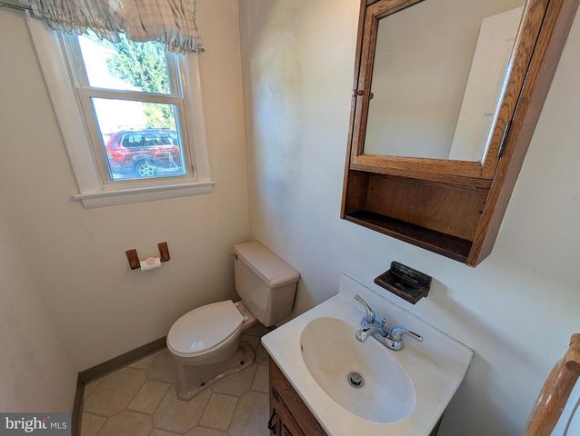 14 WESTWOOD CIR, Plymouth Meeting, PA 19462