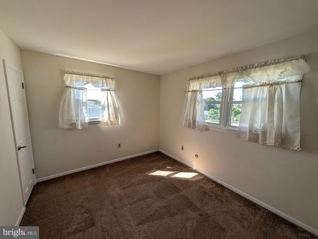 14 WESTWOOD CIR, Plymouth Meeting, PA 19462