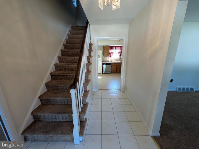 14 WESTWOOD CIR, Plymouth Meeting, PA 19462