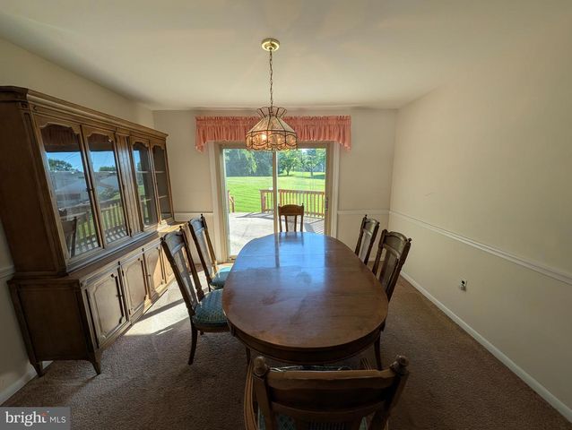 14 WESTWOOD CIR, Plymouth Meeting, PA 19462