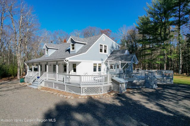 11 Blue Heron Drive, Kingston, NY 12401