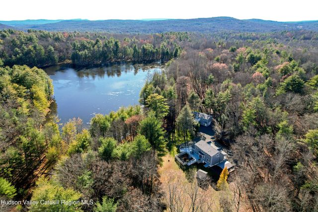 11 Blue Heron Drive, Kingston, NY 12401