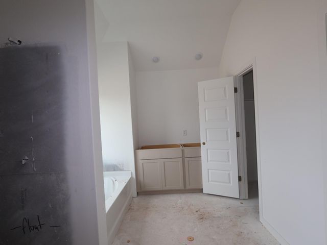 122 Heritage Forest PKWY, Dripping Springs, TX 78620