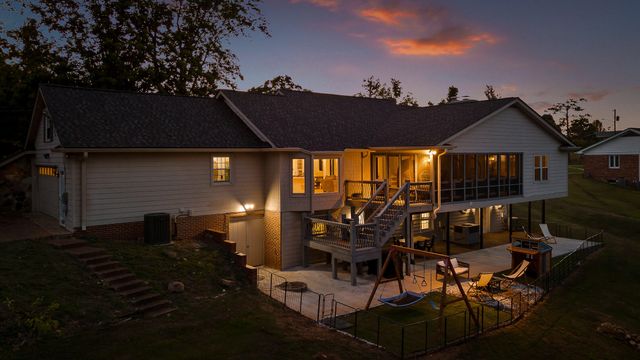 908 Harris Lane, Chattanooga, TN 37412