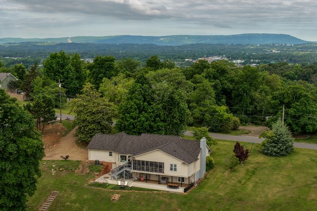 908 Harris Lane, Chattanooga, TN 37412