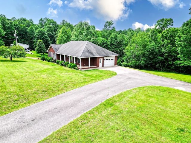 868 Arlington Ridge Rd, Erin, TN 37061