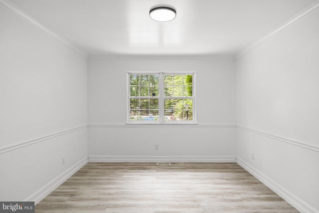 4 ARCADIAN DR, Sicklerville, NJ 08081