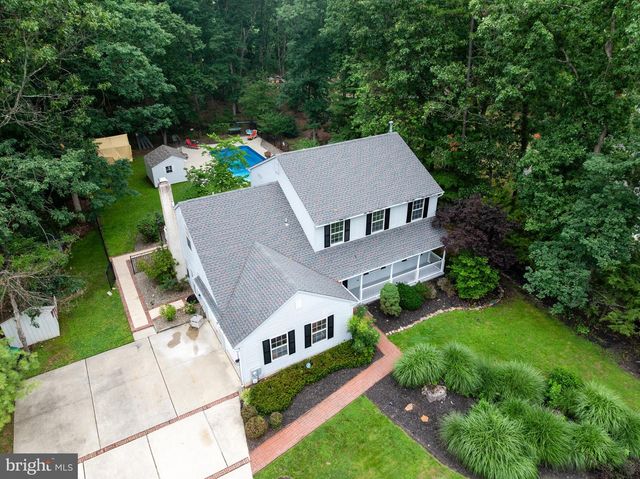 4 ARCADIAN DR, Sicklerville, NJ 08081