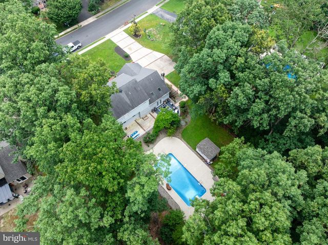 4 ARCADIAN DR, Sicklerville, NJ 08081