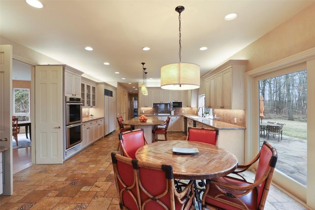 26 Hemlock Hills, Chappaqua, NY 10514