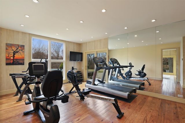 26 Hemlock Hills, Chappaqua, NY 10514
