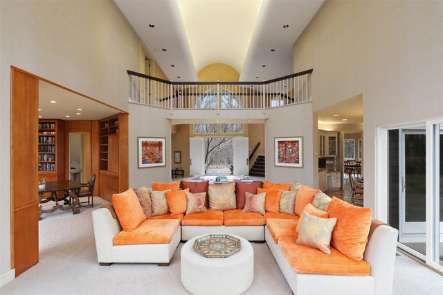 26 Hemlock Hills, Chappaqua, NY 10514