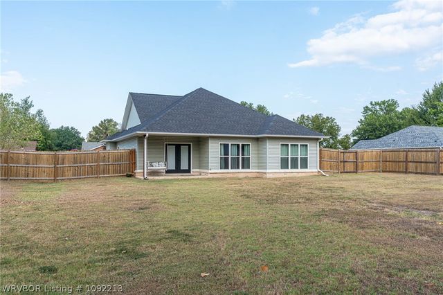 8909 Stoney Hedge Drive, Fort Smith, AR 72908