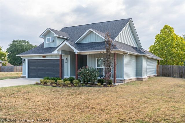 8909 Stoney Hedge Drive, Fort Smith, AR 72908