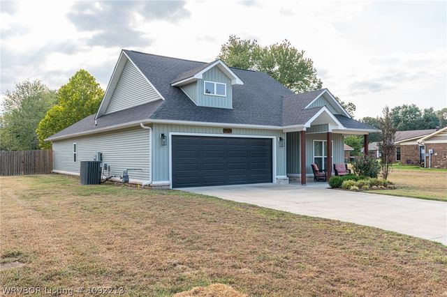 8909 Stoney Hedge Drive, Fort Smith, AR 72908