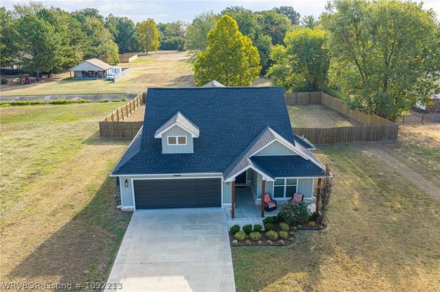 8909 Stoney Hedge Drive, Fort Smith, AR 72908