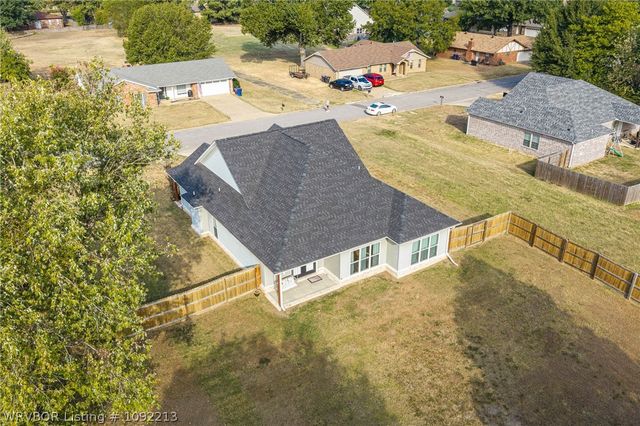 8909 Stoney Hedge Drive, Fort Smith, AR 72908