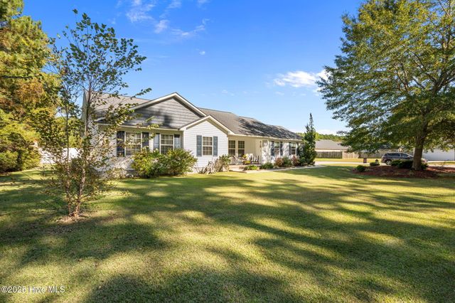 5694 County Line Road, New Bern, NC 28562