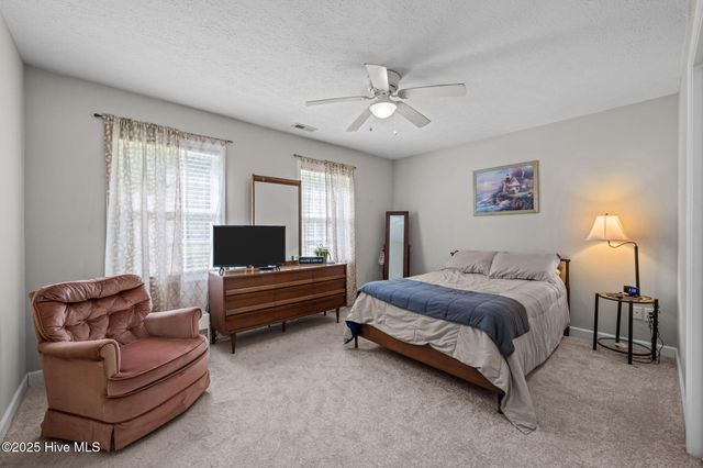 5694 County Line Road, New Bern, NC 28562