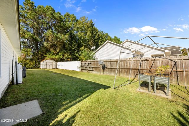 5694 County Line Road, New Bern, NC 28562