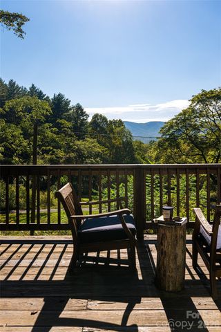 360 Banjo Branch Road, Burnsville, NC 28714