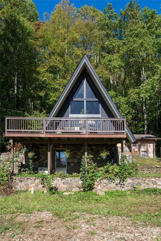 360 Banjo Branch Road, Burnsville, NC 28714